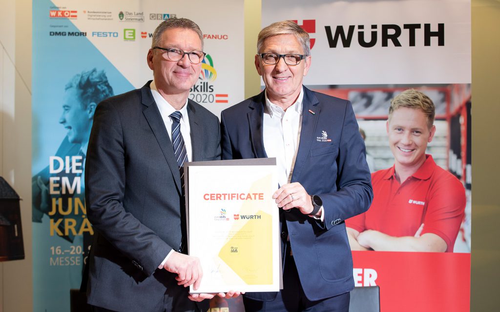 In Graz wurde der Sponsorenvertrag zwischen Josef Herk, Aufsichtsratsvorsitzender EuroSkills 2020 GmbH (rechts) und Willi Trumler, Geschäftsführer Würth Österreich (links) unterzeichnet.