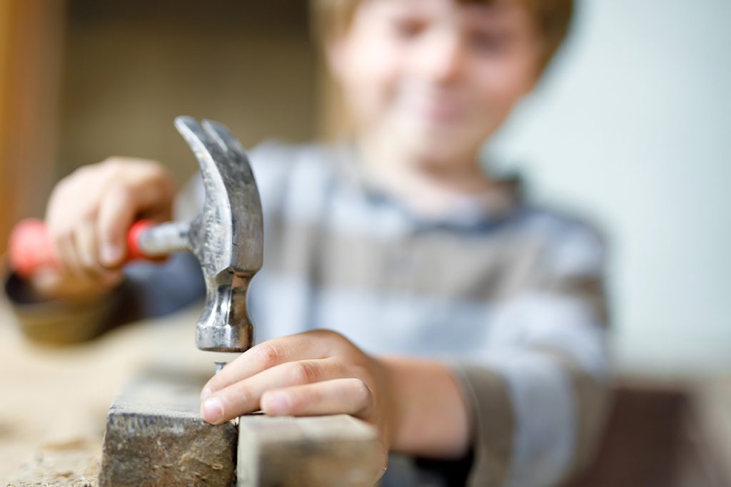 Lasst die Kinder wieder handwerken!