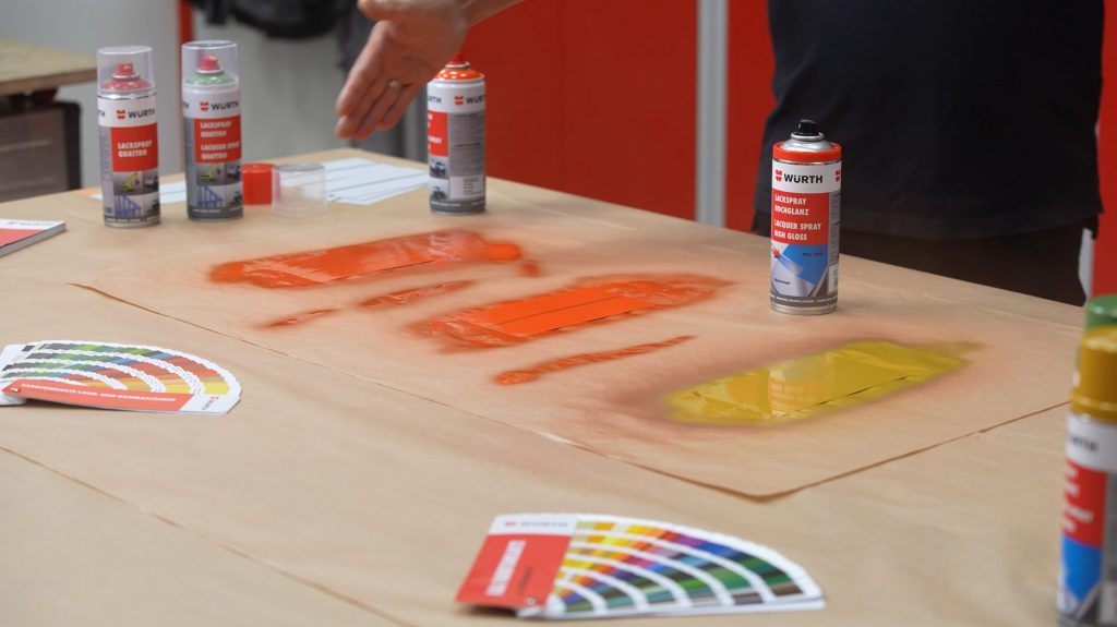 LACK-DUELL: QUATTRO GEGEN STANDARD Das Würth Lacksprayprogramm im Test