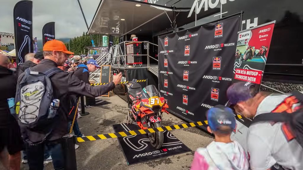 Würth ist offizieller Werkzeuglieferant der MotoGP™ und offizieller Werkzeug-Partner von Red Bull KTM Factory Racing
